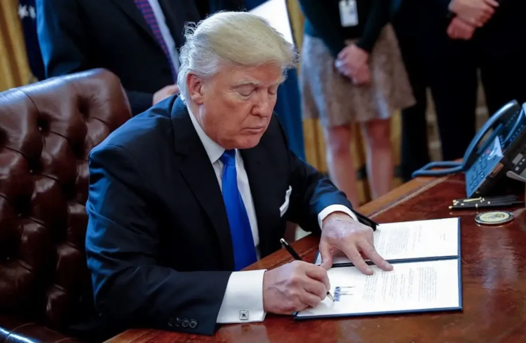 Trump Signs 26 Executive Orders on First Day Back in Office 1 Trump Signs 26 Executive Orders on First Day Back in Office